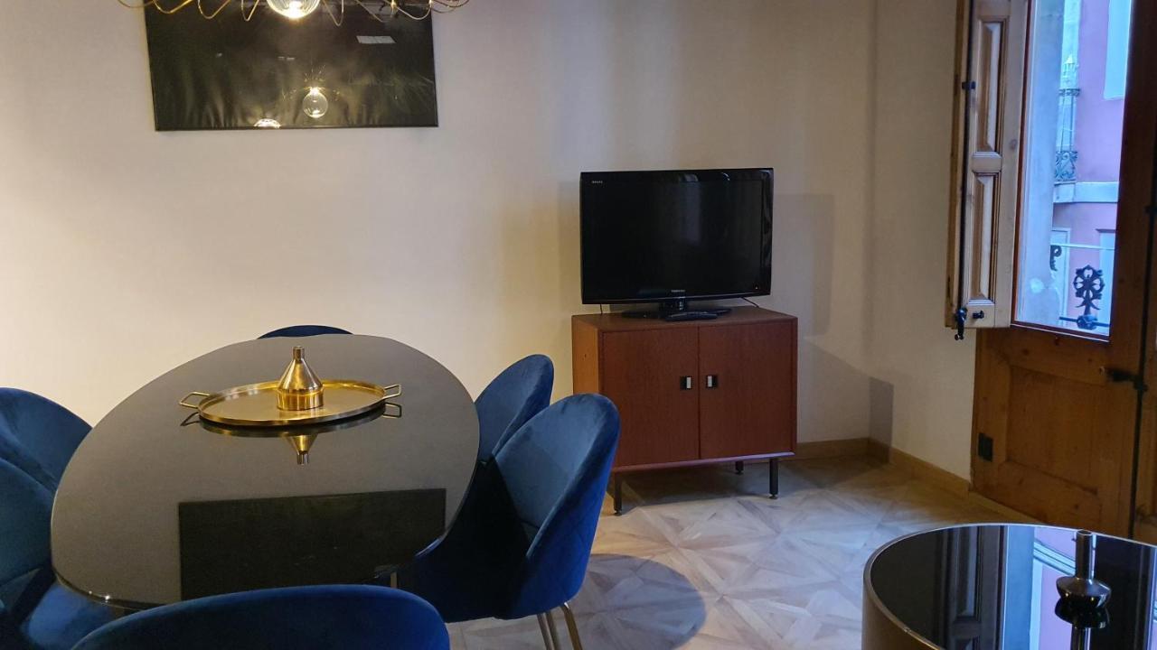 Barrio Gotico Apartments Escudellers Барселона Экстерьер фото